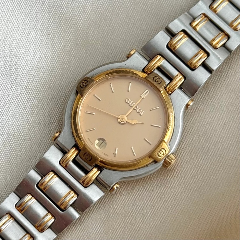 AUTHENTIC VINTAGE GUCCI TWO-TONED WATCH - Picture 4 of 7